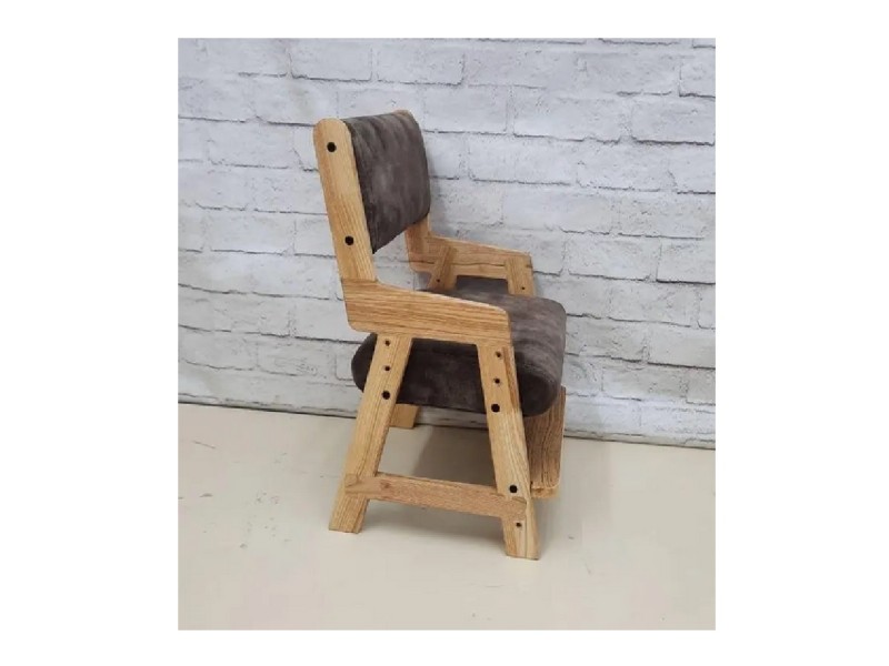 Child's adjustable chair