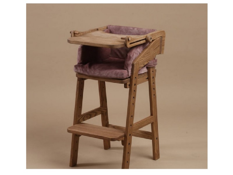 Growing transformer chair with soft insert