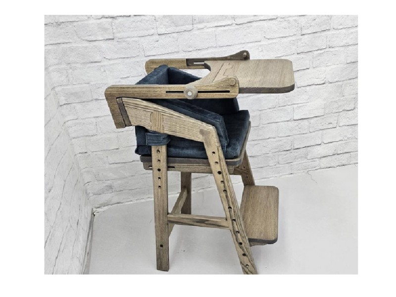 Growing transformer chair with soft insert
