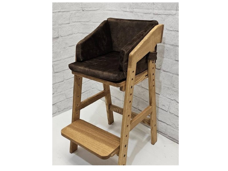 Growing ash chair (with a soft insert)