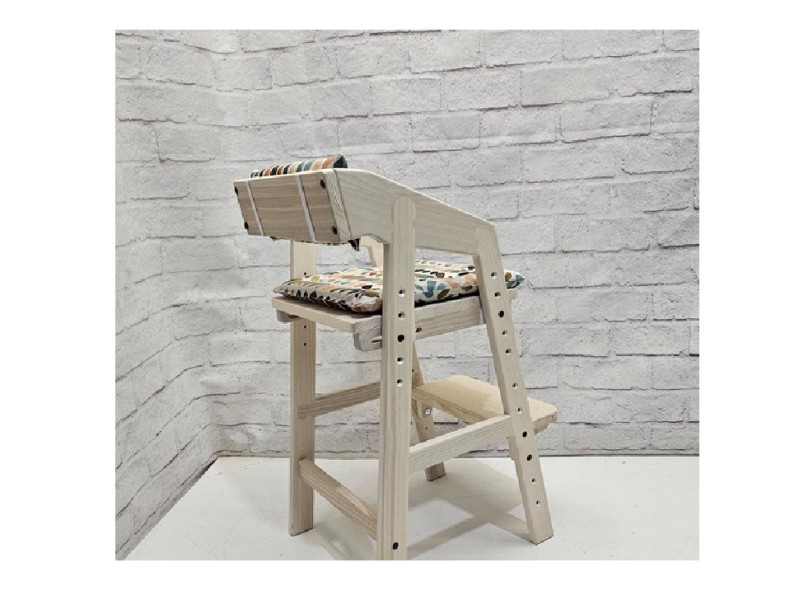 Growing ash chair (with cushion)