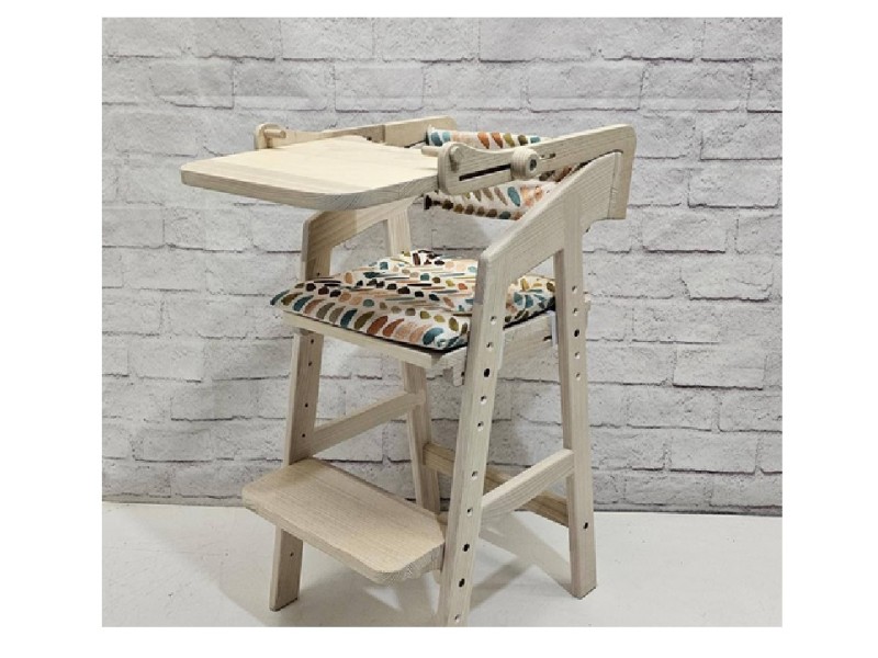 Growing transformer chair with a soft cushion